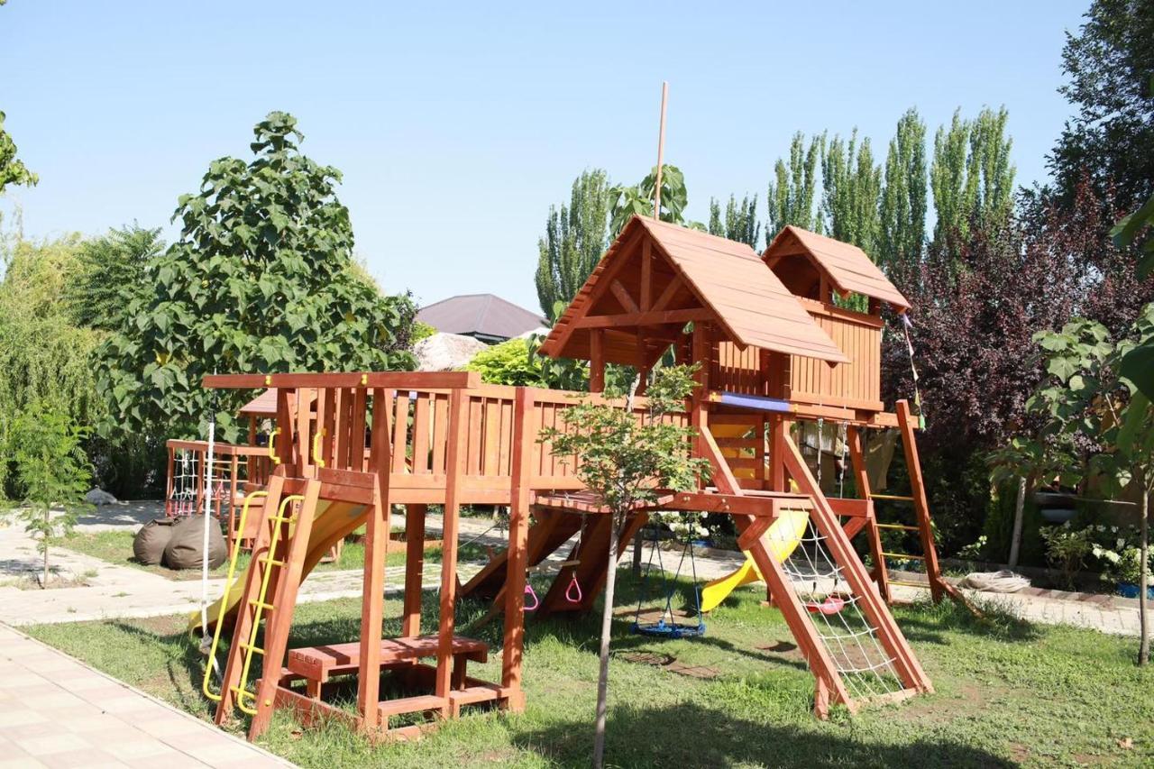 Cross Resort Hotel Yerevan Exterior photo