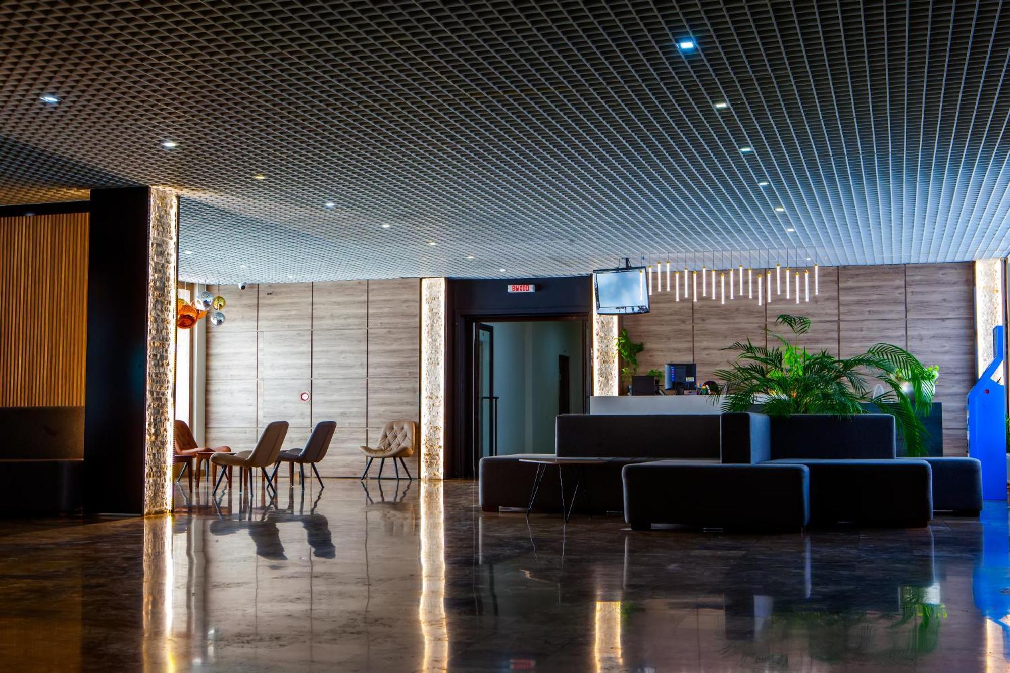 Cross Resort Hotel Yerevan Exterior photo